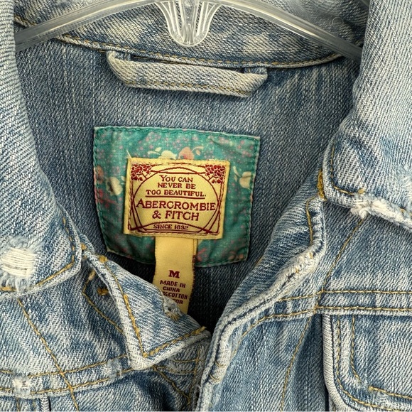 Abercrombie & Fitch Vintage Denim Jacket 90s Women Size M Cropped Distressed - Picture 5 of 9